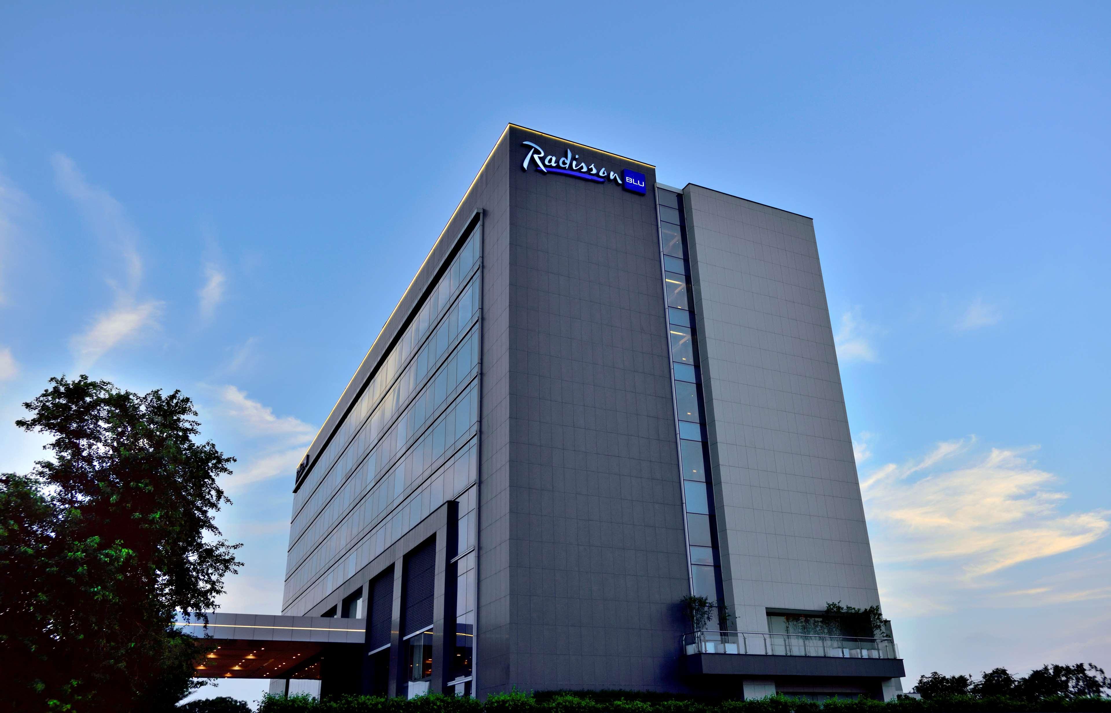 Готель Radisson Blu Фарідабад Екстер'єр фото